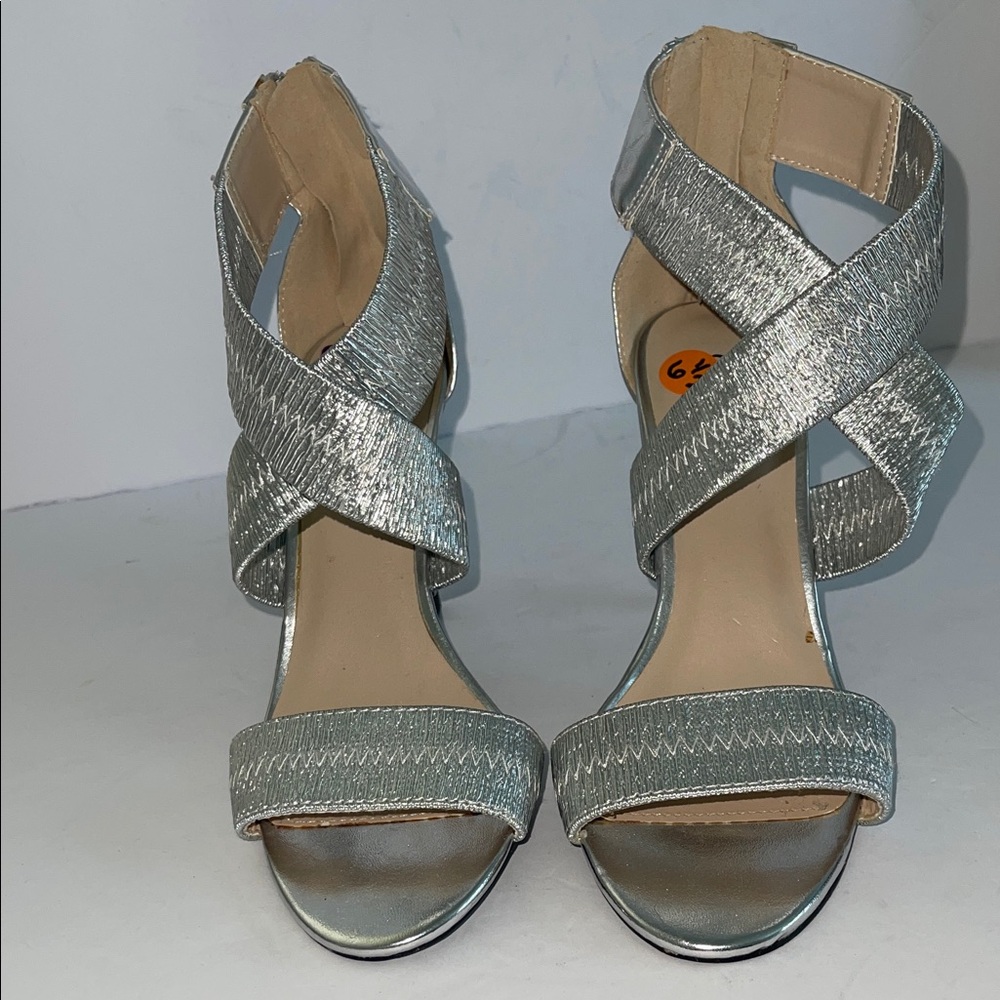 Qupid Silver Strappy Women's Sandals